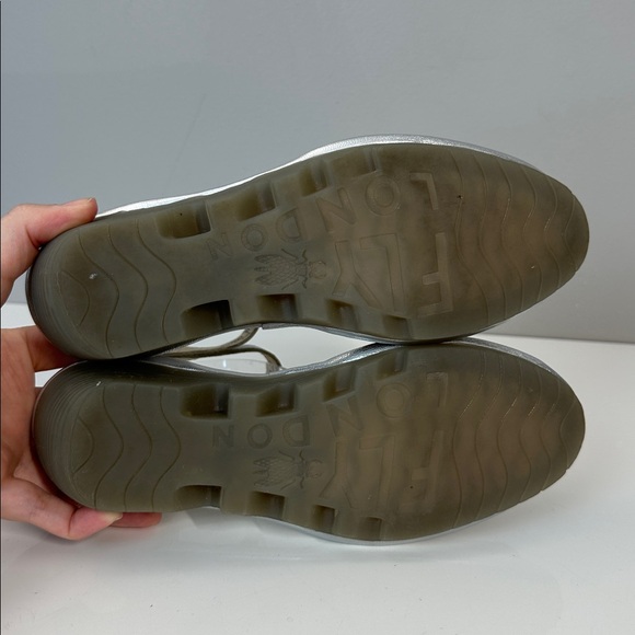 Fly London at and Silver Metallic Pine Leather Sandals Size 37(6.5-7) - Picture 9 of 15